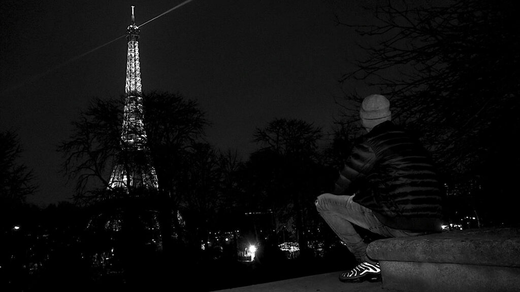 NUIT OBSCURE - «ΑΙΝ'Τ Ι Α CHILD?»